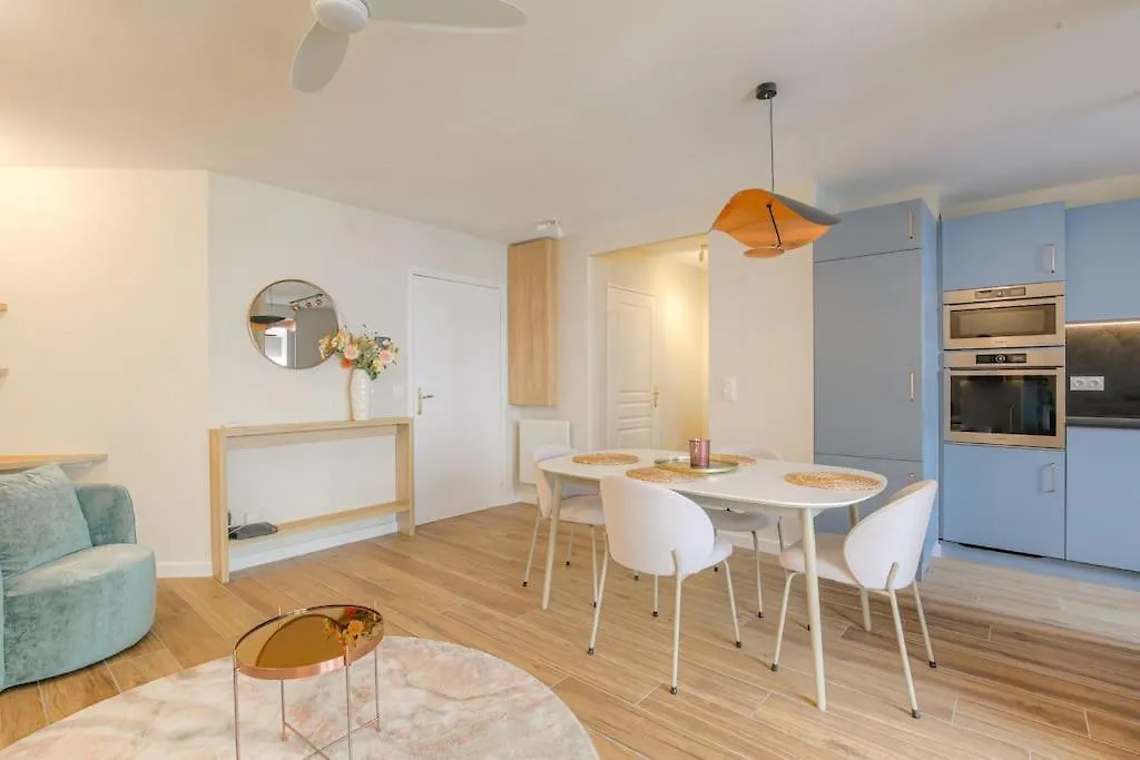 Appartement Raffine, Veranda Et Parking, Lyon 3